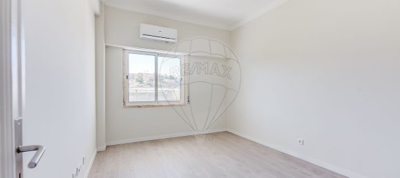 3 Schlafzimmer Haus in Odivelas, Portugal, Nr. 354350 13