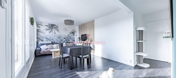 3 bedrooms Duplex in Maurepas, France No. 127323 2