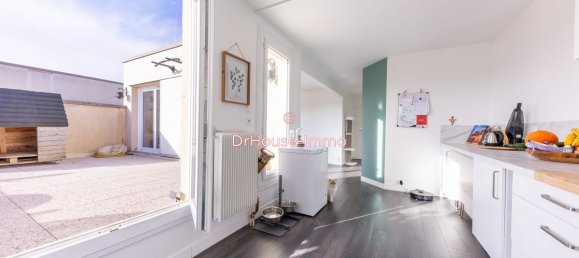 3 bedrooms Duplex in Maurepas, France No. 127323 5