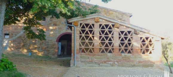 3 Schlafzimmer Haus in Asciano, Italy, Nr. 233399 23