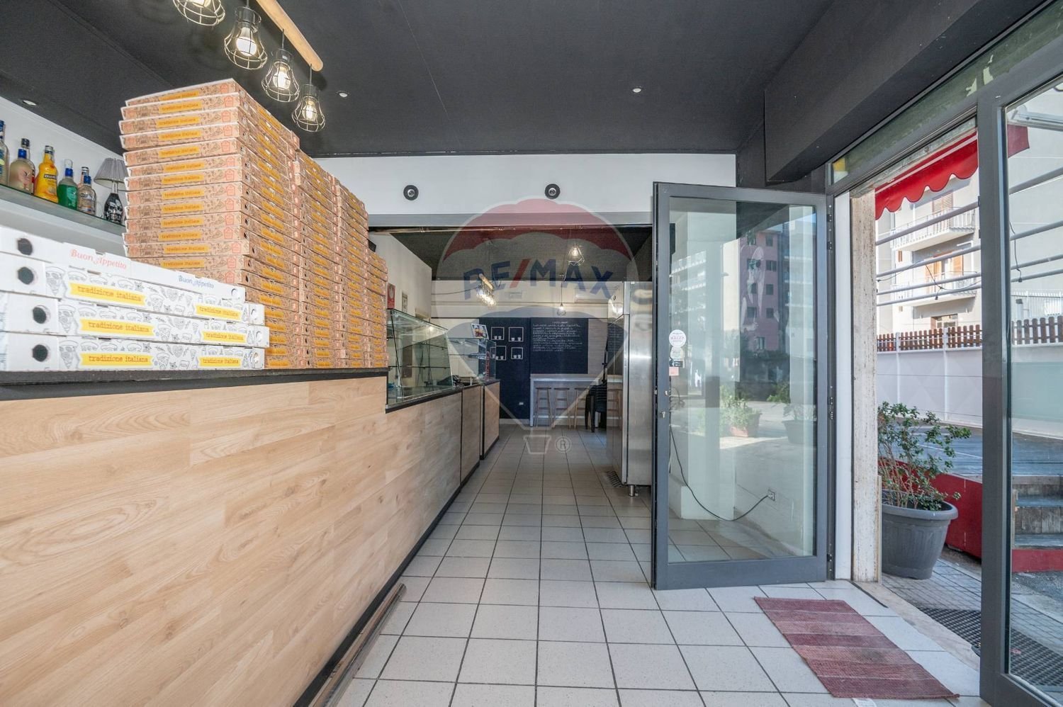 62m² Commercial property in Syracuse, Italy No. 247065