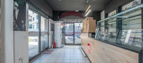 62m² Commercial property in Syracuse, Italy No. 247065 3