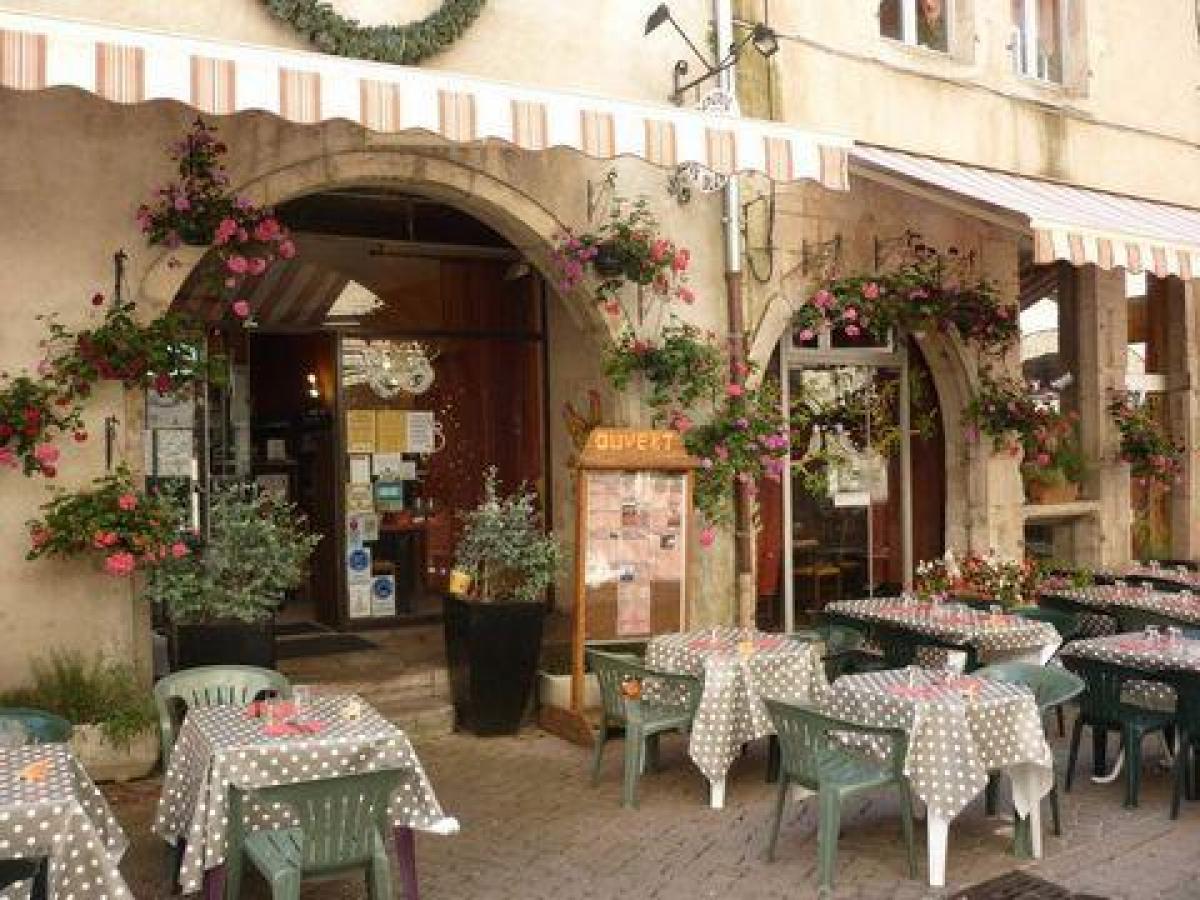 135m² Office in Auxonne, France No. 17386