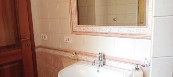 4 rooms Apartment in Rome, Italy No. 11668 11