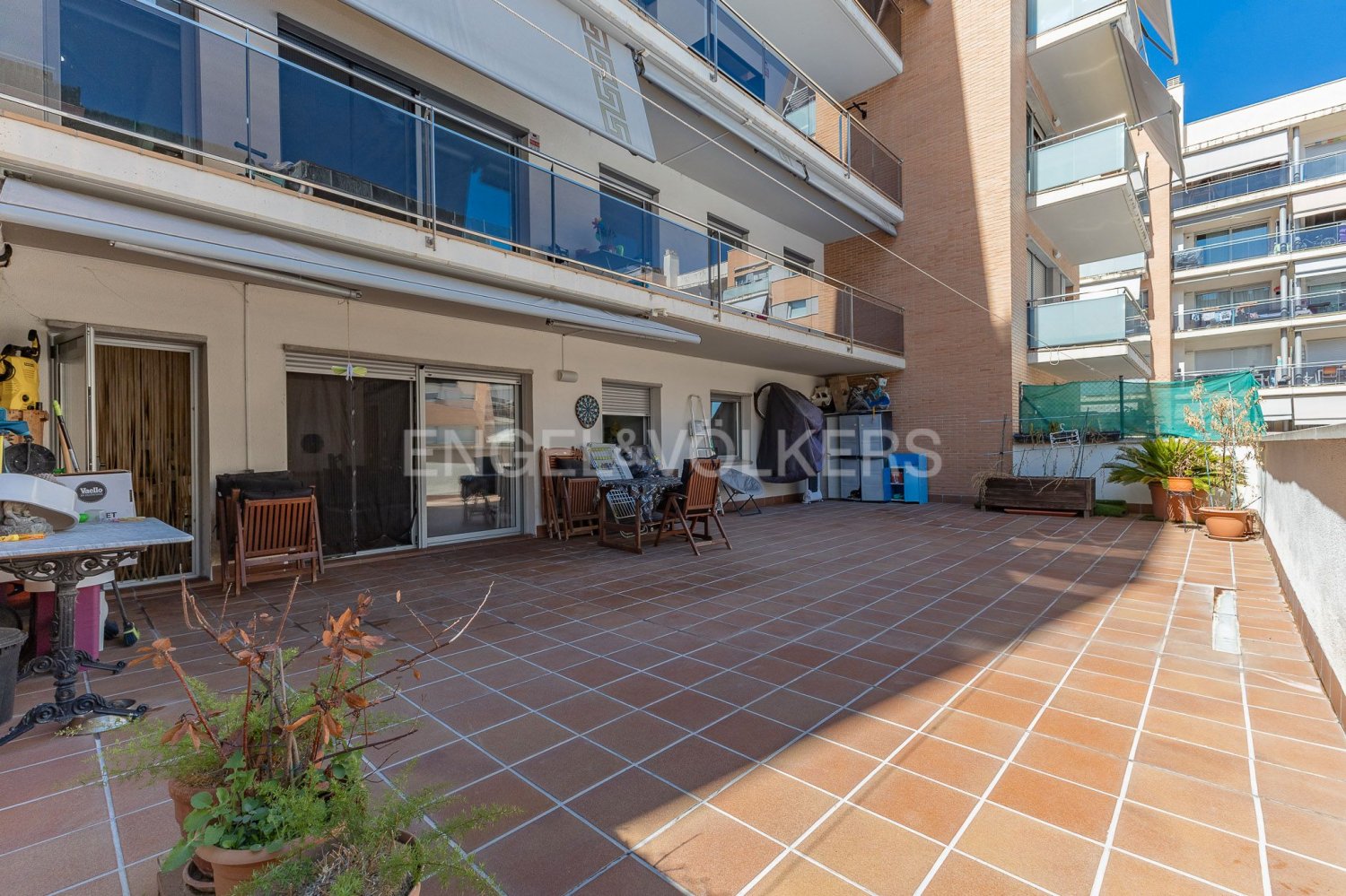 3 bedrooms Apartment in Montornes Del Valles, Spain No. 251774