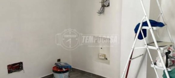 Imóvel comercial de 1 divisão em Naples, Italy N.º 13198 2