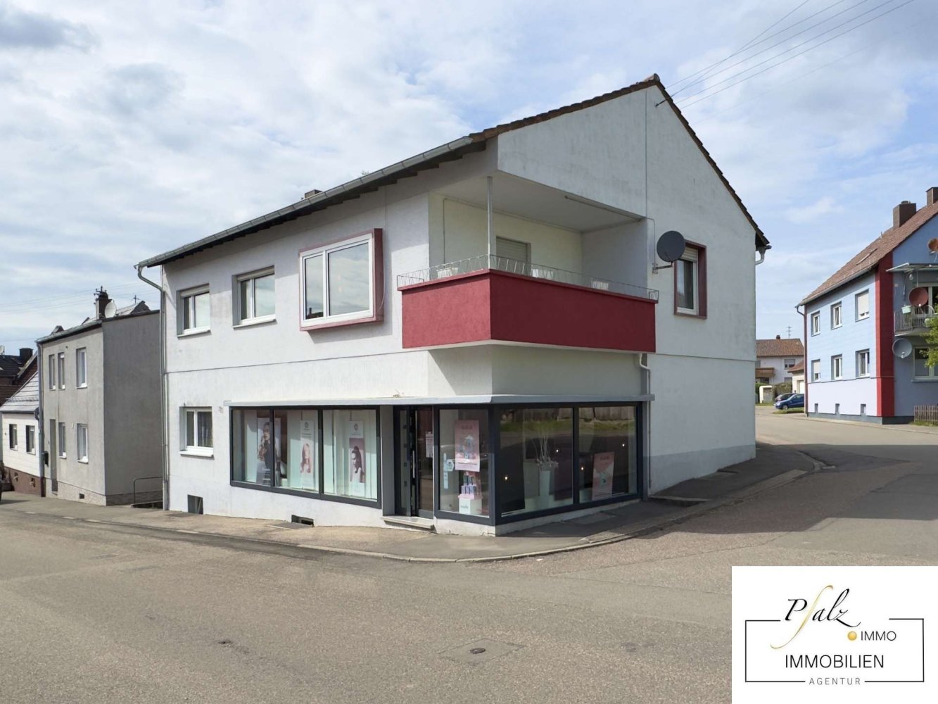 2 bedrooms Building in Pirmasens, Germany No. 18100