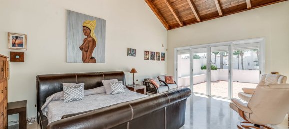 5 bedrooms Penthouse in Marbella, Spain No. 4728 8