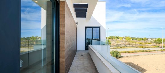 3 Schlafzimmer Villa in Alicante, Spain, Nr. 290636 23