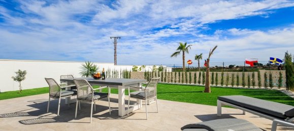 3 Schlafzimmer Villa in Alicante, Spain, Nr. 290636 3