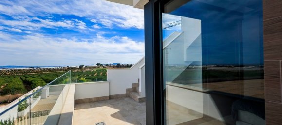 3 Schlafzimmer Villa in Alicante, Spain, Nr. 290636 27