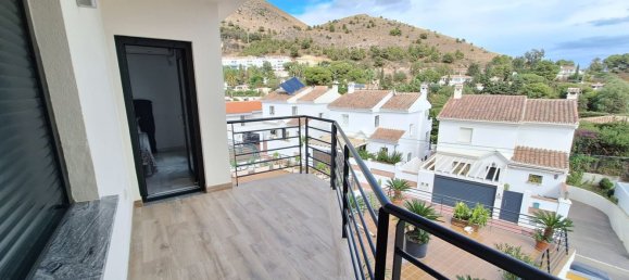 Таунхаус с 3 спальнями в Бенальмадена, Испания № 147665 4