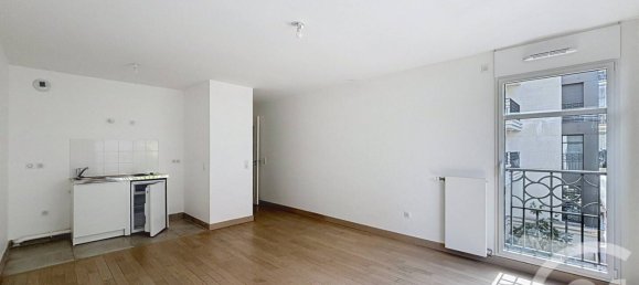 Estudio en Levallois-Perret, France No. 317628 3