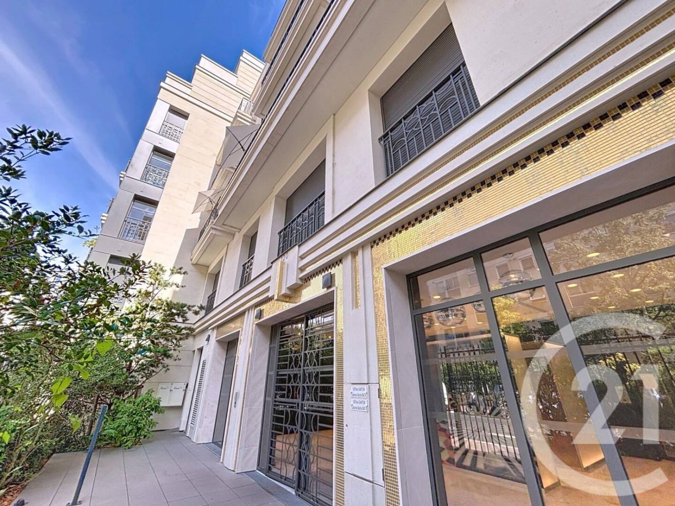 Estudio en Levallois-Perret, France No. 317628