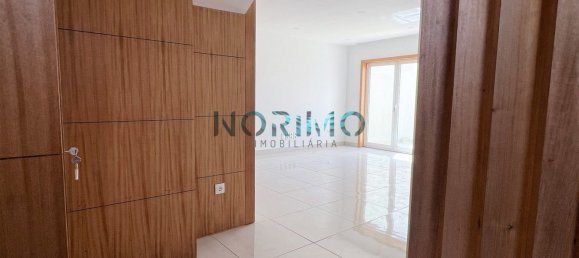 3 bedrooms Villa in Povoa de Varzim, Portugal No. 130233 4