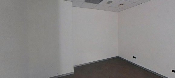 339m² Office in Udine, Italy No. 373066 15