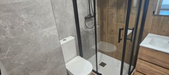 2 chambres Appartement à Zaragoza, Spain No. 161119 7