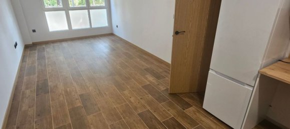 2 chambres Appartement à Zaragoza, Spain No. 161119 2