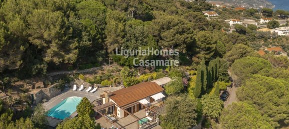 Villa de 4 dormitorios en Cipressa, Italy No. 171923 9