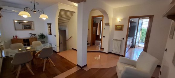 Casa de 10 divisões em Preganziol, Italy N.º 60045 4