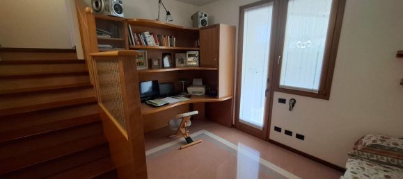 Casa de 10 divisões em Preganziol, Italy N.º 60045 17