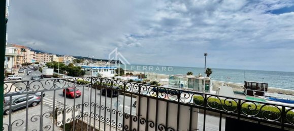 2 bedrooms Apartment in Albissola Marina, Italy No. 99655 5