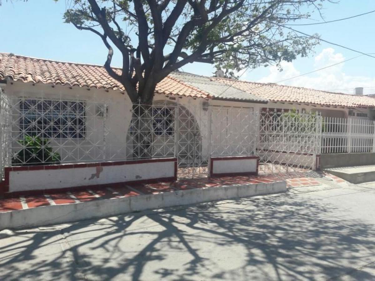 4 bedrooms House in Guadalajara de Buga, Colombia No. 8492