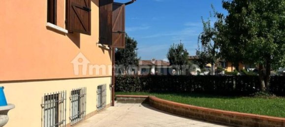 3 bedrooms Villa in Alfianello, Italy No. 355746 4