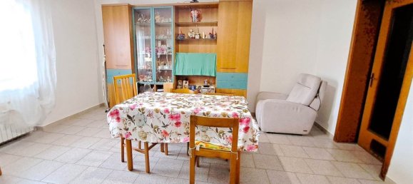 5 rooms House in Bevilacqua, Italy No. 74771 5