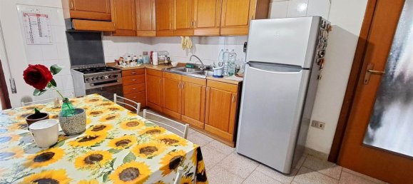 5 rooms House in Bevilacqua, Italy No. 74771 6