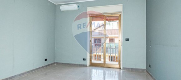 3 Schlafzimmer Wohnung in Tremestieri Etneo, Italy, Nr. 67307 9