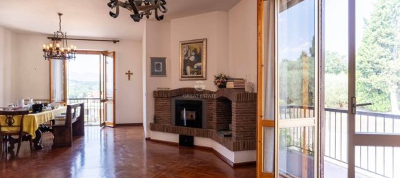 5 bedrooms Apartment in Chiusi, Italy No. 262807 7