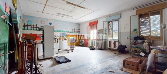 10 rooms Duplex in Cento, Italy No. 155229 4