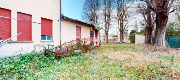 10 rooms Duplex in Cento, Italy No. 155229 24