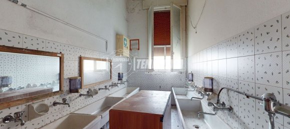 10 rooms Duplex in Cento, Italy No. 155229 7