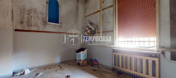 10 rooms Duplex in Cento, Italy No. 155229 15