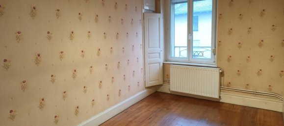 3 chambres Maison de ville à Neuves-Maisons, France No. 64757 4