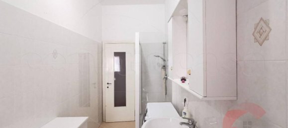 Apartamento de 2 habitaciónes en Magenta, Italy No. 164355 9