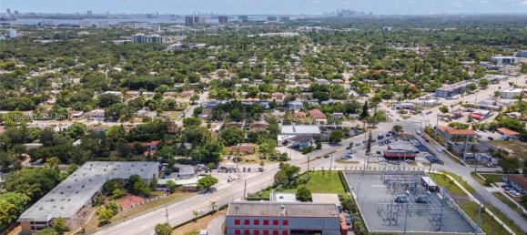  قطعة أرض في Miami, USA رقم 614148 4