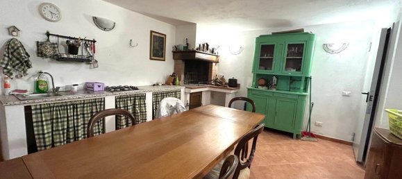 Вилла с 5 комнатами в Монтелупо Фьорентино, Италия № 122570 30