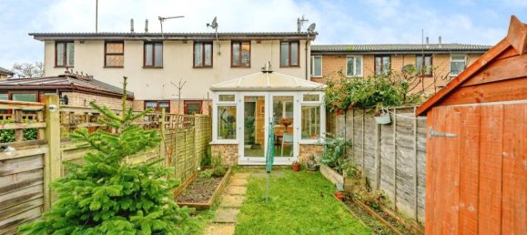 2 bedrooms House in Crawley, United Kingdom No. 6279 16