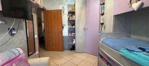 4-salle Appartement à Foggia, Italy No. 24540 37
