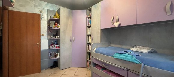4-salle Appartement à Foggia, Italy No. 24540 38