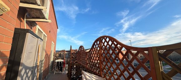 4-salle Appartement à Foggia, Italy No. 24540 22