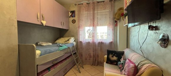 4-salle Appartement à Foggia, Italy No. 24540 39