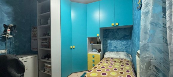 4-salle Appartement à Foggia, Italy No. 24540 26