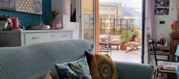 2 rooms Apartment in Genoa, Italy No. 150489 2