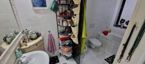 2 rooms Apartment in Genoa, Italy No. 150489 3