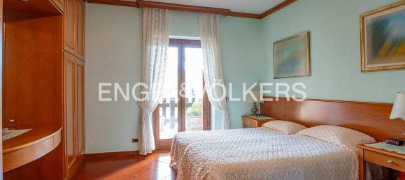 4 غرف نوم فيلا في Trevignano Romano, Italy رقم 128400 9