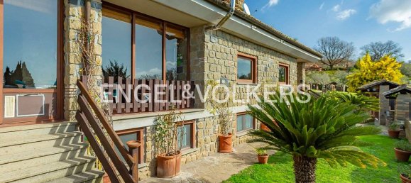 4 غرف نوم فيلا في Trevignano Romano, Italy رقم 128400 36